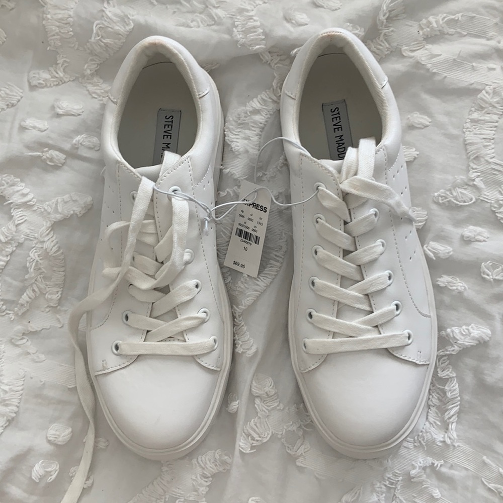 NWT Steve Madden blade sneakers